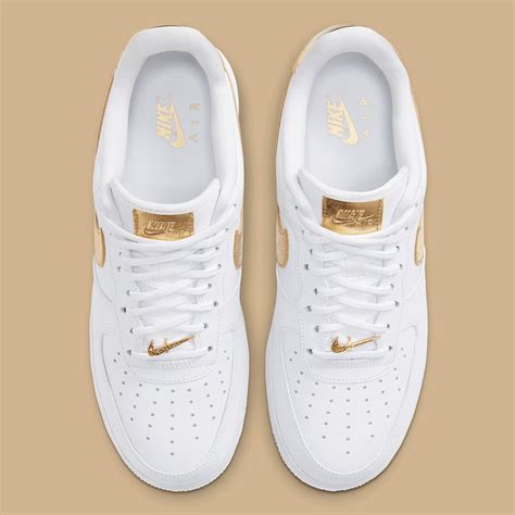 nike air force low schnürsenkel|air force 1 sneaker gold.